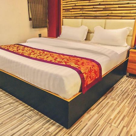 Clear Sky Inn Hulhumalé Extérieur photo