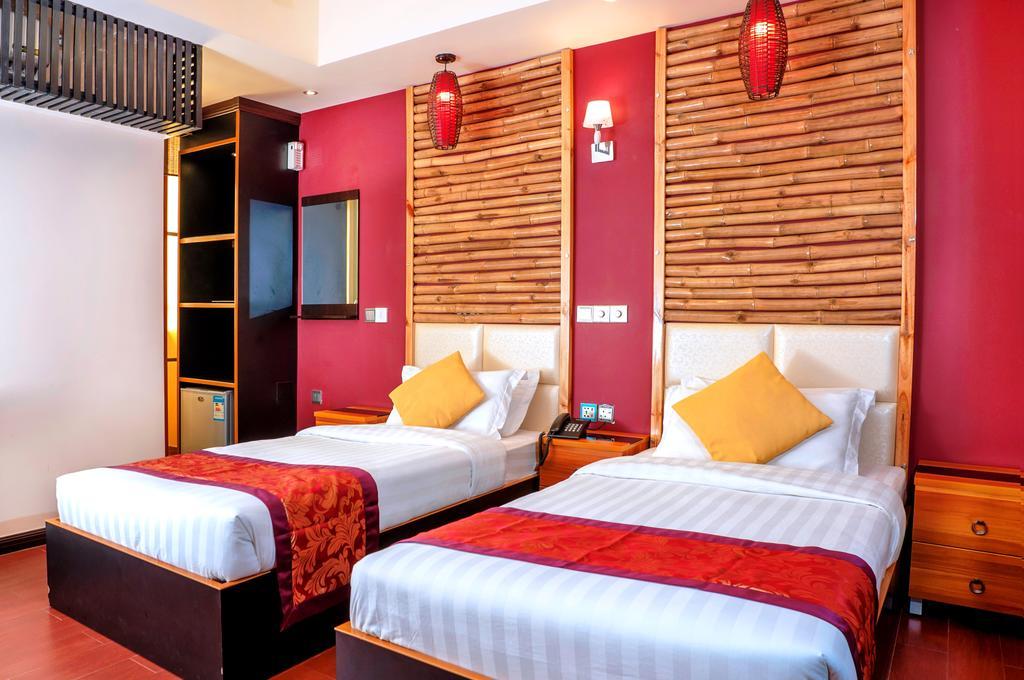 Clear Sky Inn Hulhumalé Extérieur photo