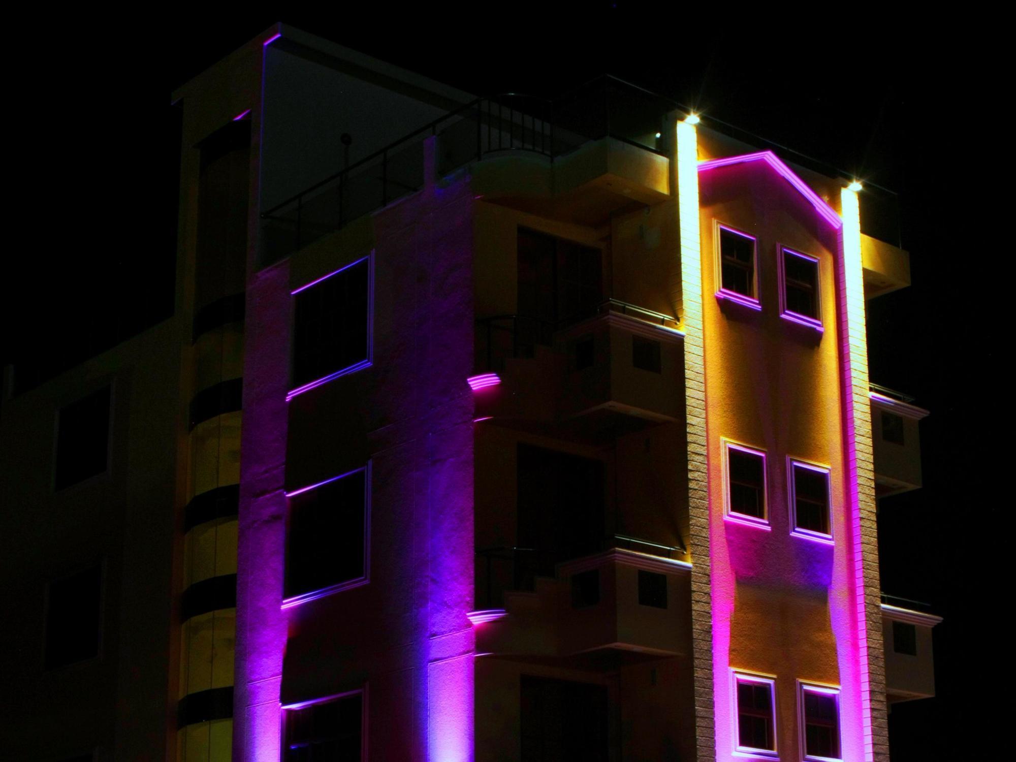 Clear Sky Inn Hulhumalé Extérieur photo