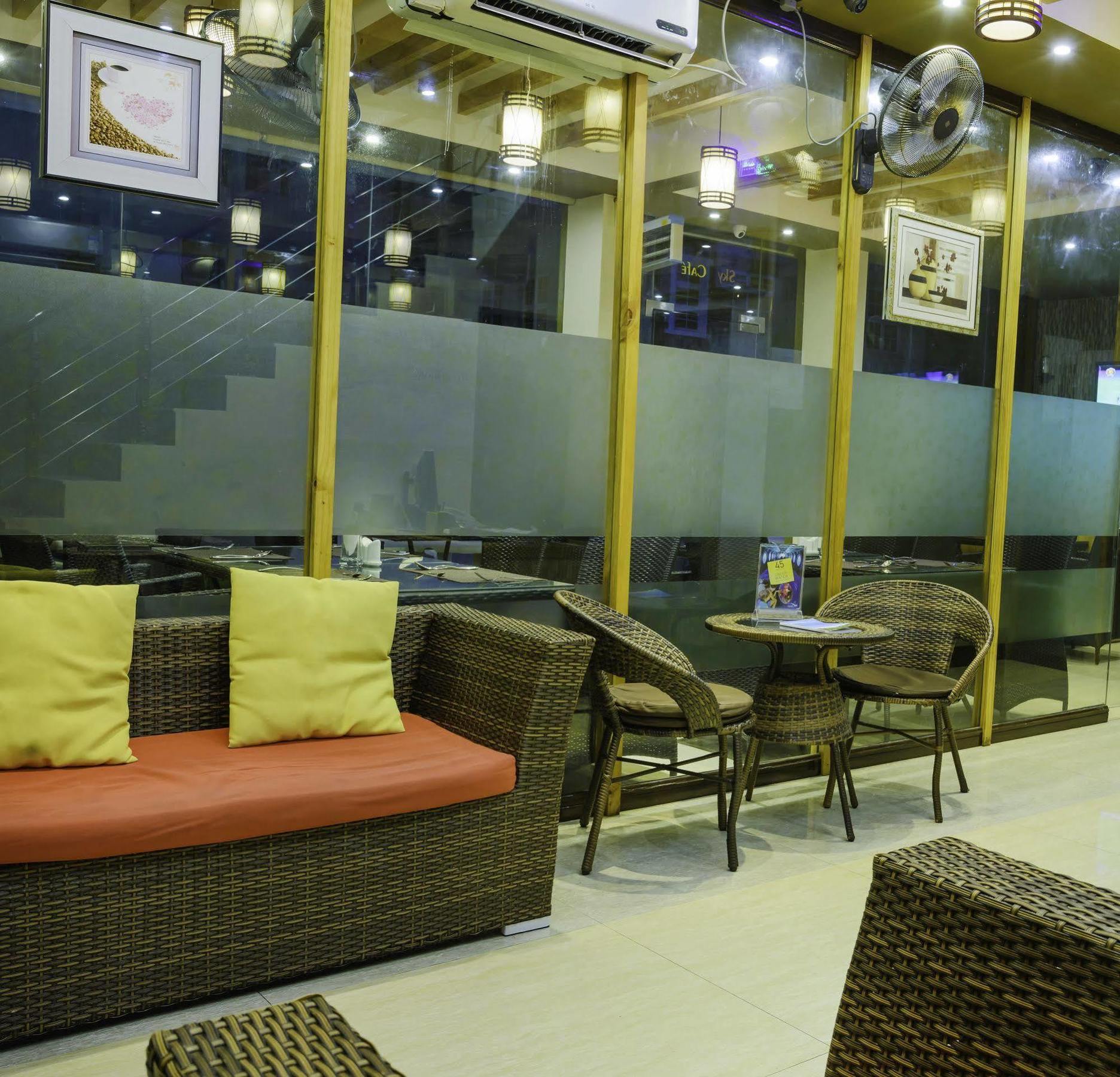Clear Sky Inn Hulhumalé Extérieur photo